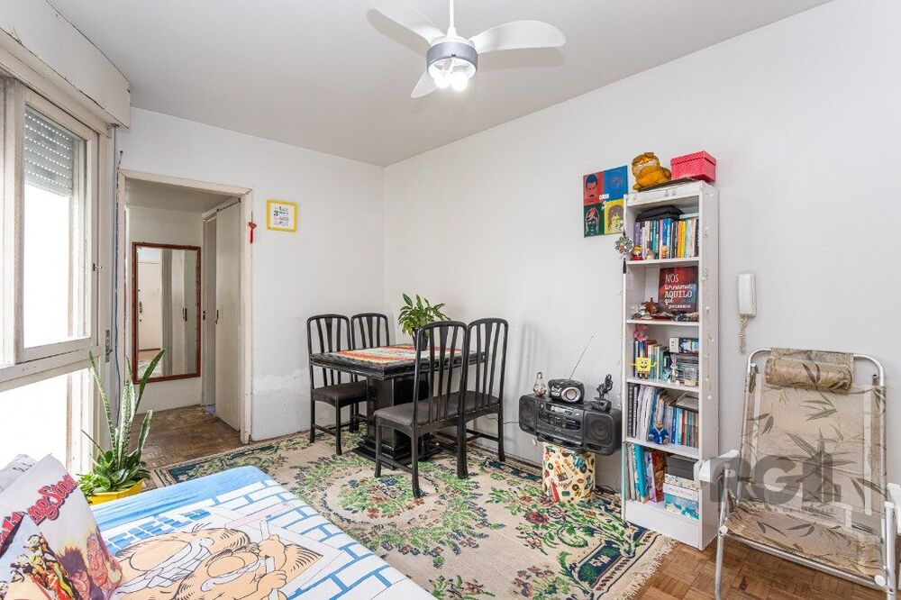 Apartamento à venda com 2 quartos, 63m² - Foto 1