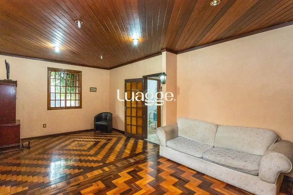 Casa, 5 quartos, 198 m² - Foto 1