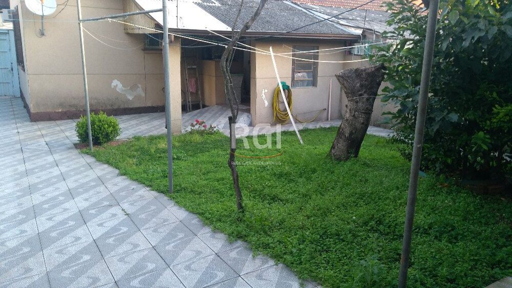 Casa à venda com 3 quartos, 130m² - Foto 2
