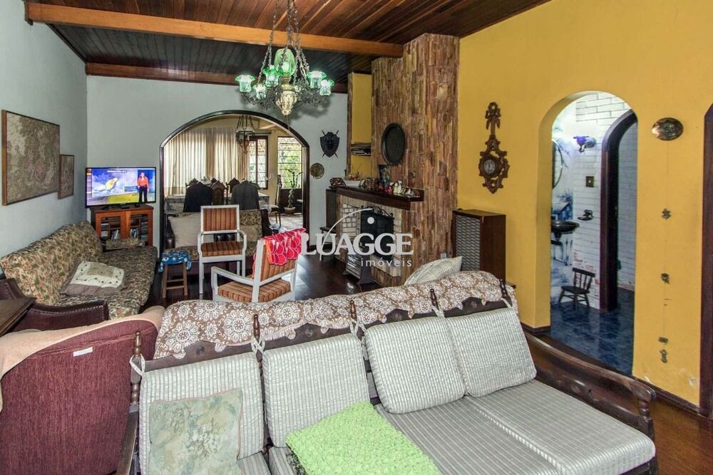 Casa à venda com 4 quartos, 230m² - Foto 4