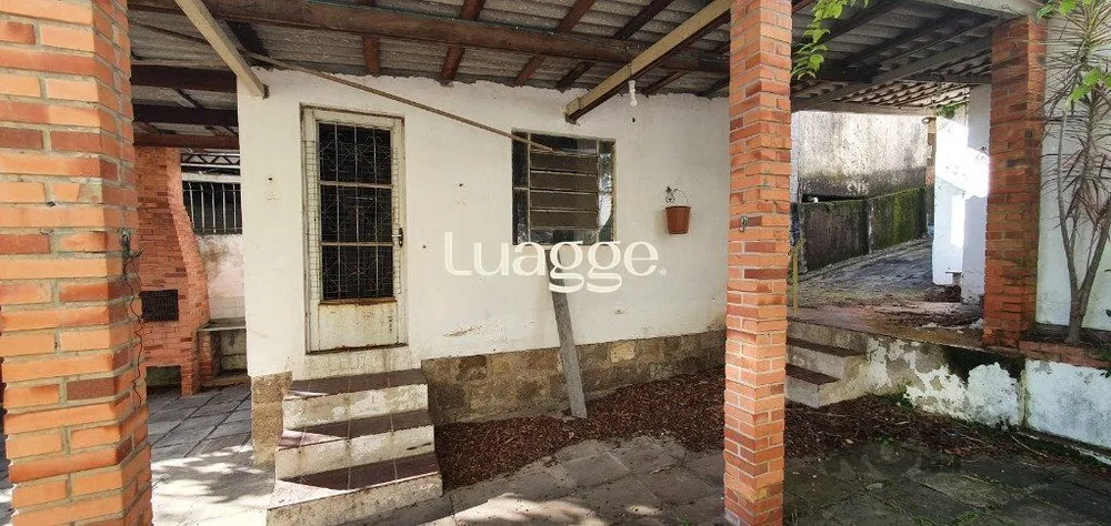 Casa, 4 quartos, 175 m² - Foto 1