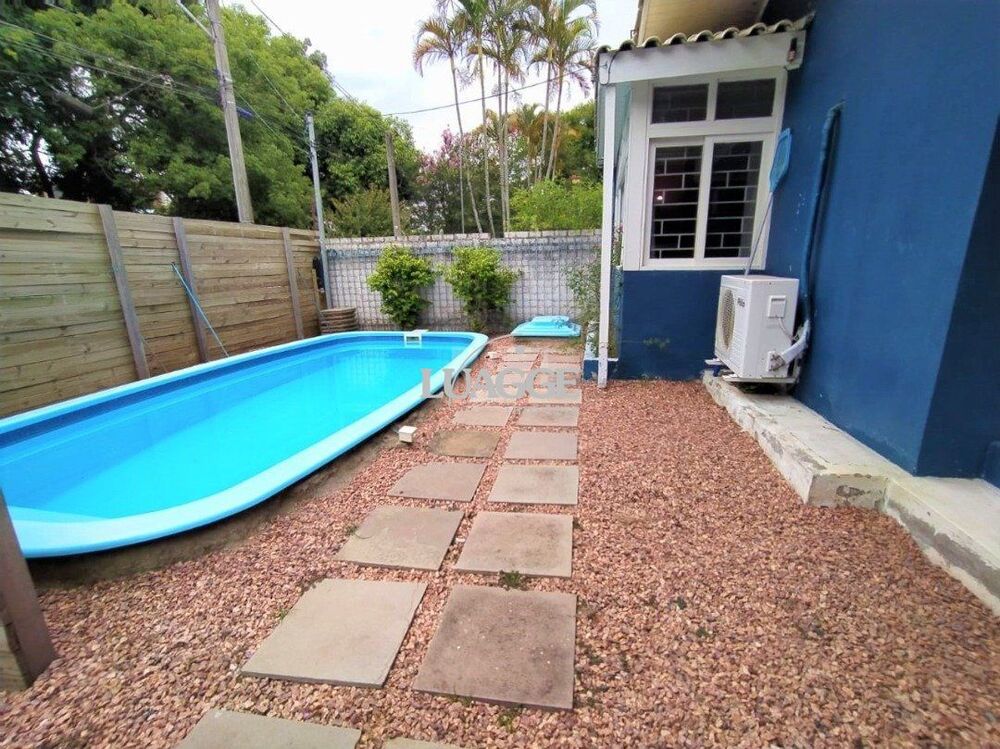 Casa à venda com 4 quartos, 151m² - Foto 4