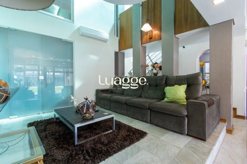 Casa, 4 quartos, 287 m² - Foto 1