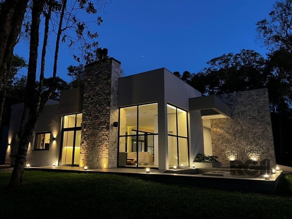 Casa de Condomínio à venda com 3 quartos, 400m² - Foto 1