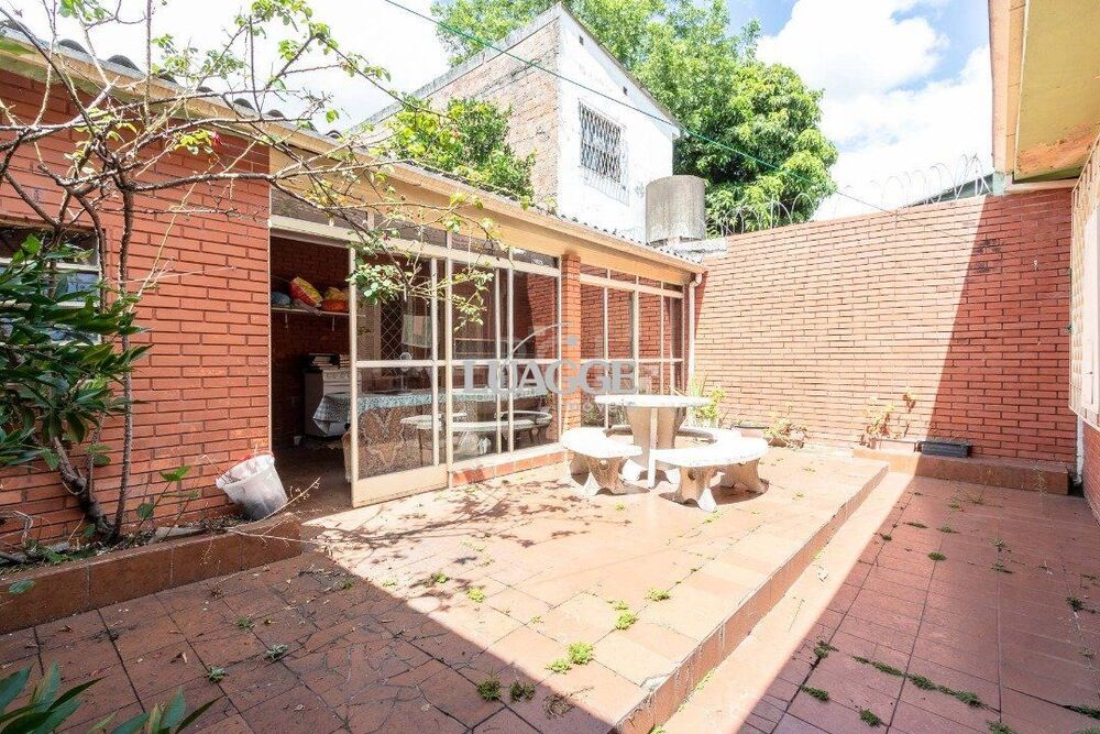 Casa à venda com 2 quartos, 120m² - Foto 4