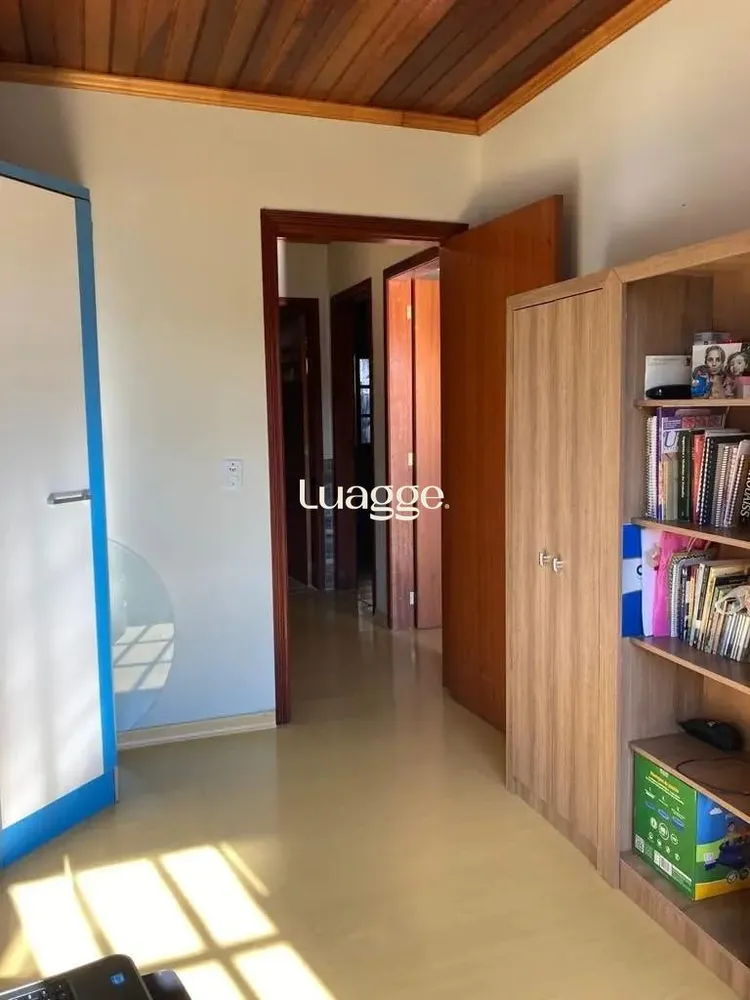 Casa, 3 quartos, 181 m² - Foto 2