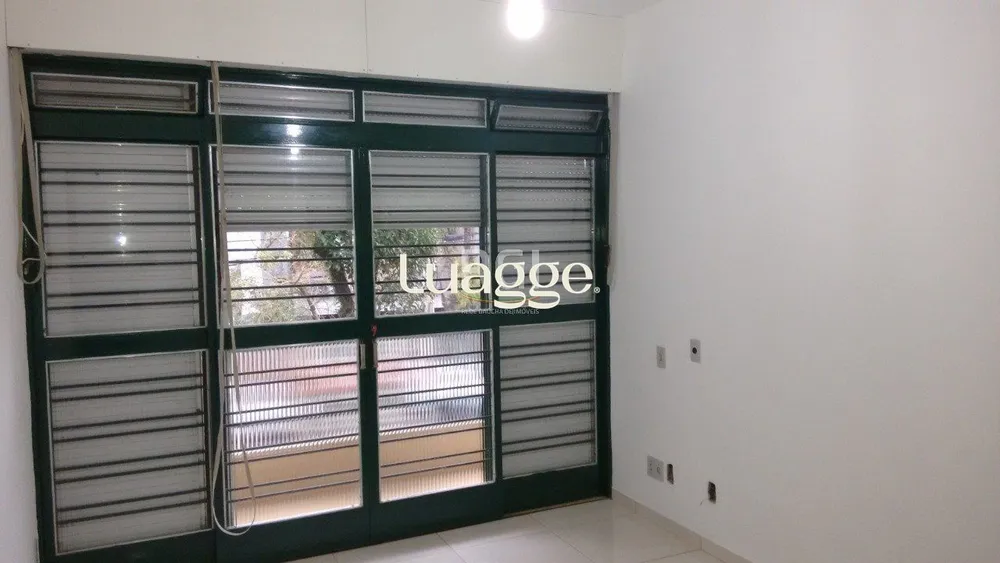 Casa, 3 quartos, 143 m² - Foto 2