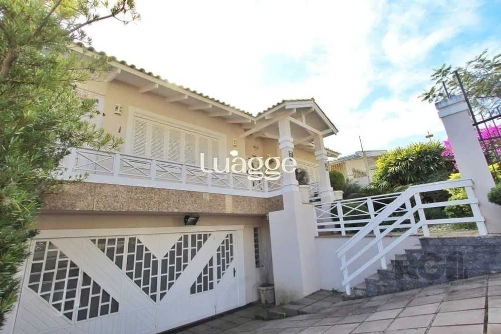 Casa, 3 quartos, 321 m² - Foto 1