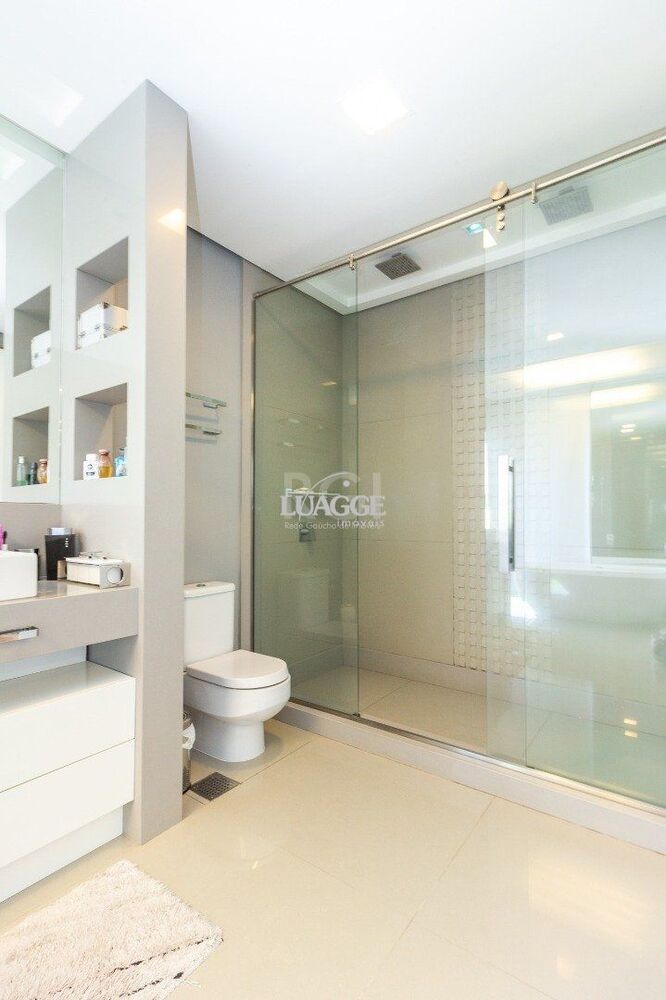 Casa de Condomínio à venda com 3 quartos, 552m² - Foto 2