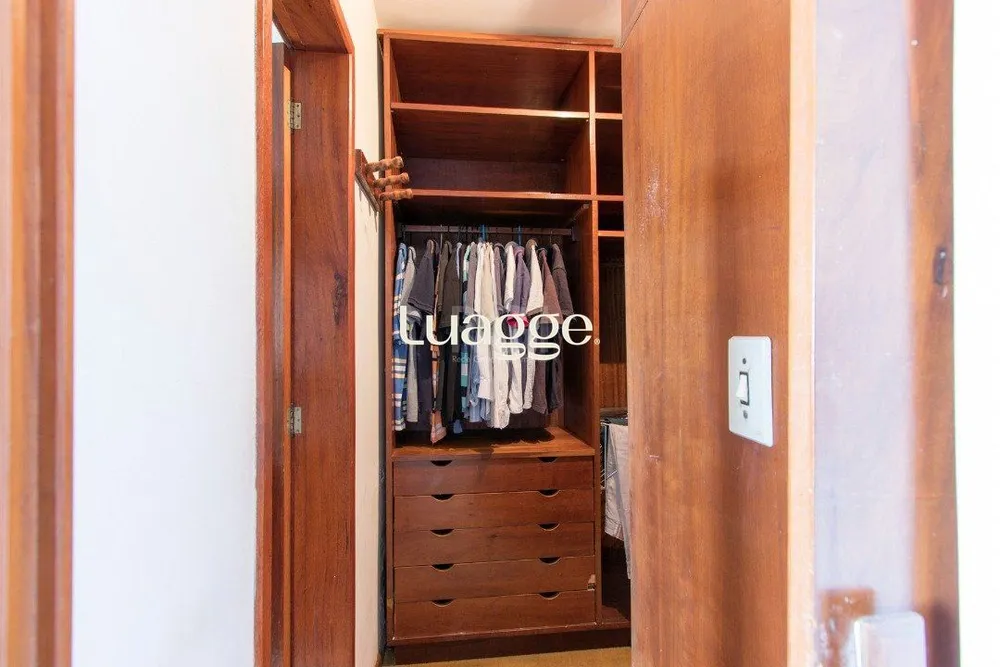 Casa, 3 quartos, 252 m² - Foto 4