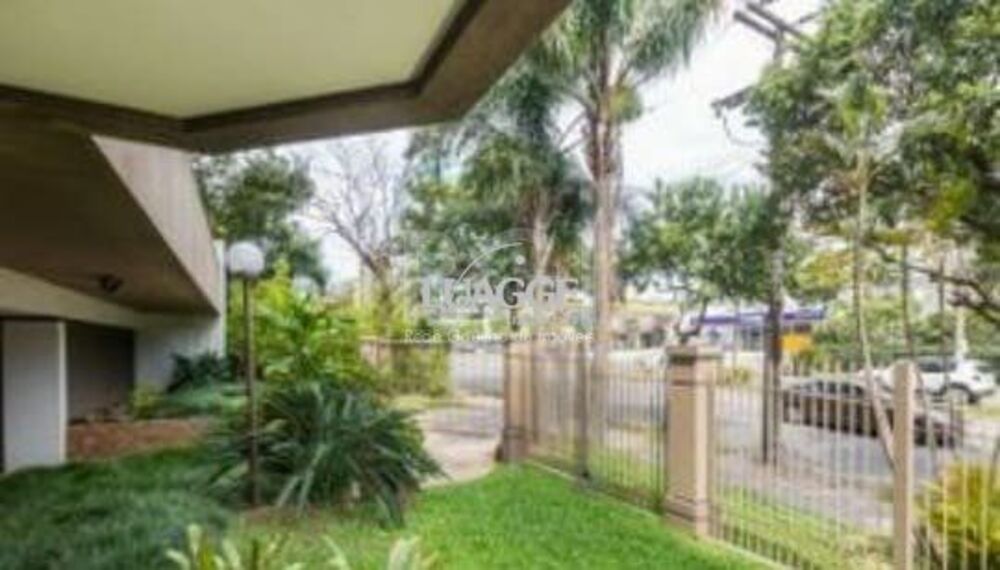 Apartamento à venda com 3 quartos, 135m² - Foto 1