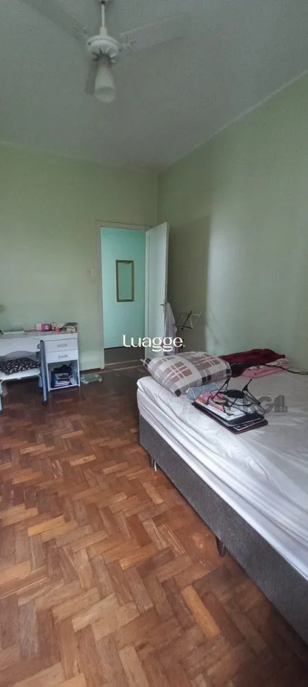 Casa, 5 quartos, 243 m² - Foto 1