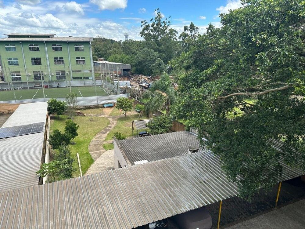 Apartamento à venda com 2 quartos, 67m² - Foto 3