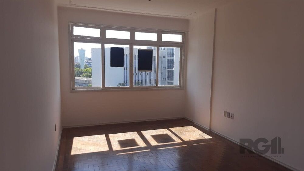 Apartamento à venda com 3 quartos, 107m² - Foto 2