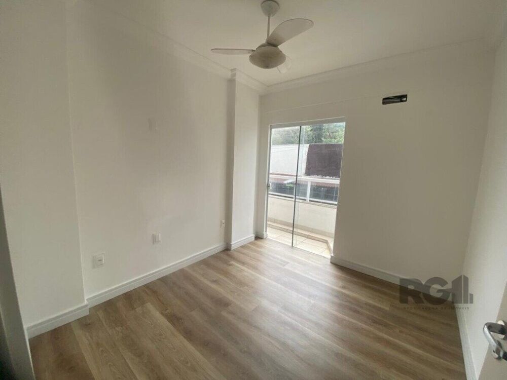Apartamento à venda com 3 quartos, 97m² - Foto 2