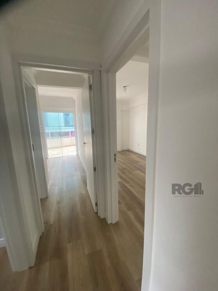 Apartamento à venda com 3 quartos, 97m² - Foto 4