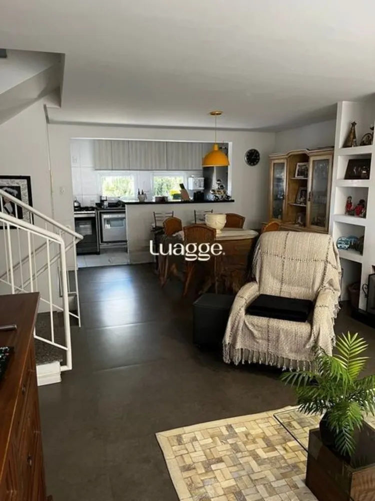 Sobrado, 3 quartos, 255 m² - Foto 1