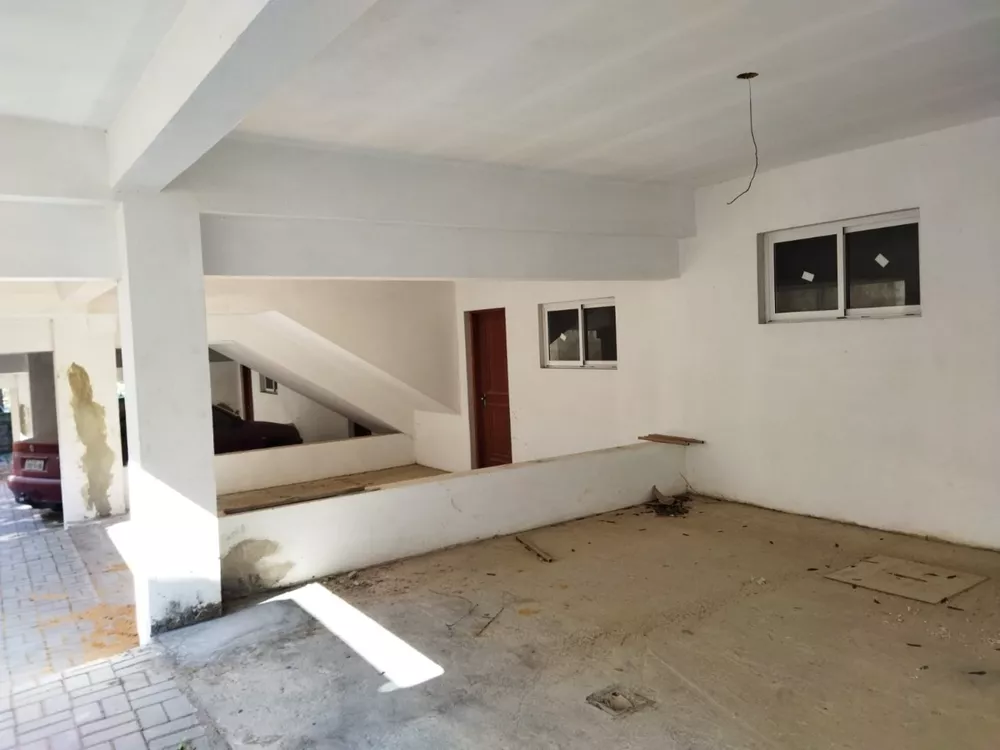 Sobrado à venda com 2 quartos, 131m² - Foto 2