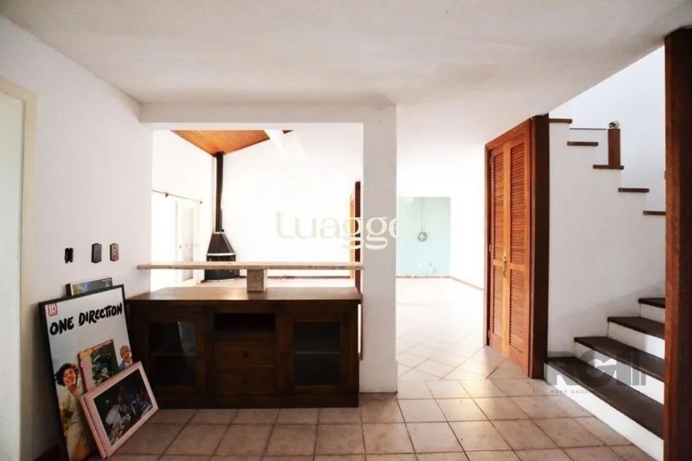 Casa, 4 quartos, 191 m² - Foto 1