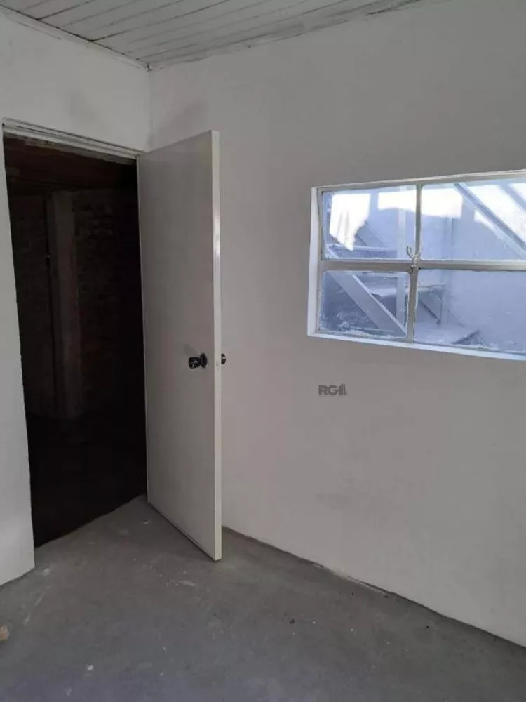 Casa à venda com 3 quartos, 602m² - Foto 2