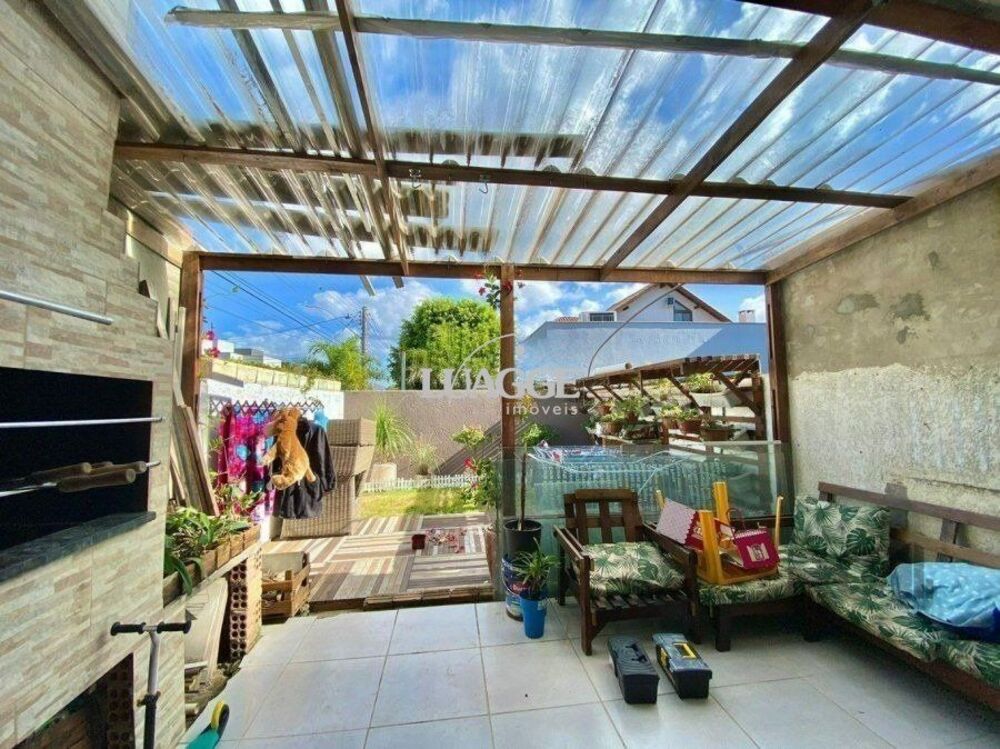 Casa à venda com 3 quartos, 105m² - Foto 3