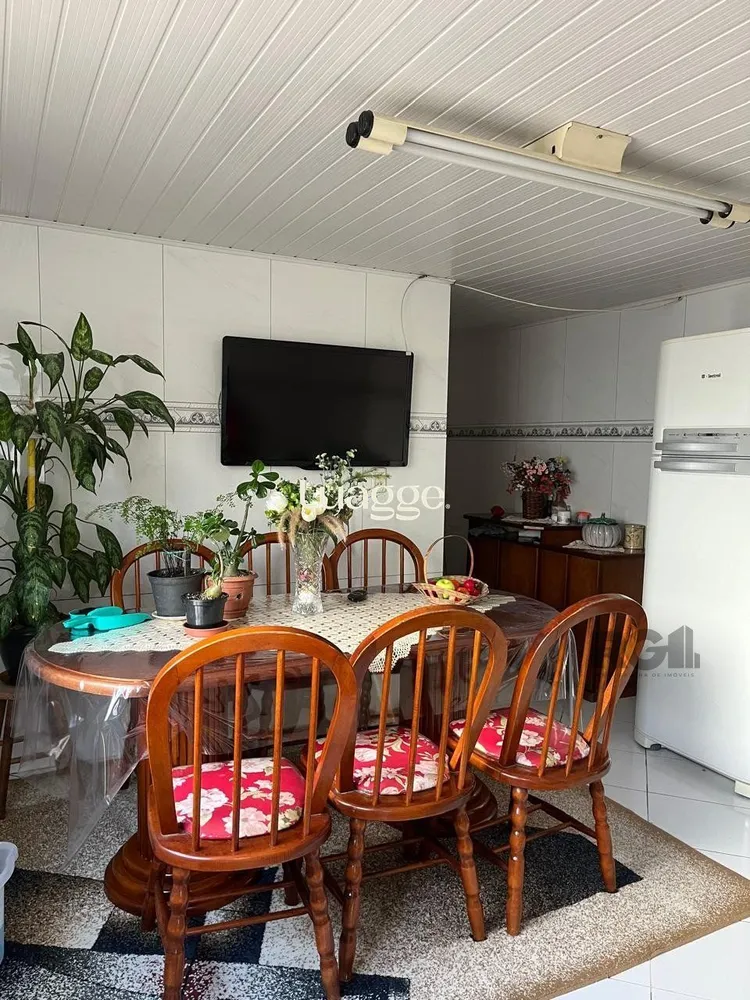Casa, 3 quartos, 261 m² - Foto 1