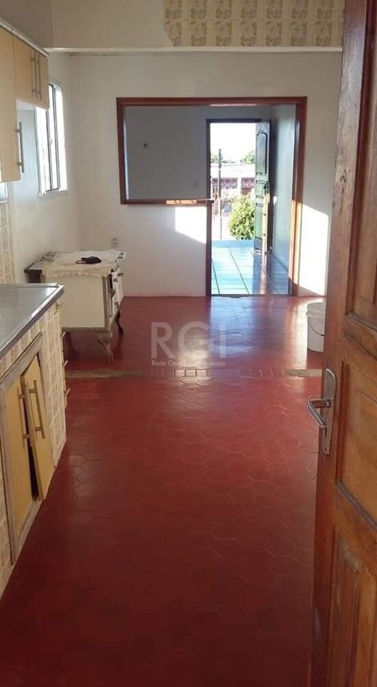 Casa à venda com 2 quartos, 67m² - Foto 2