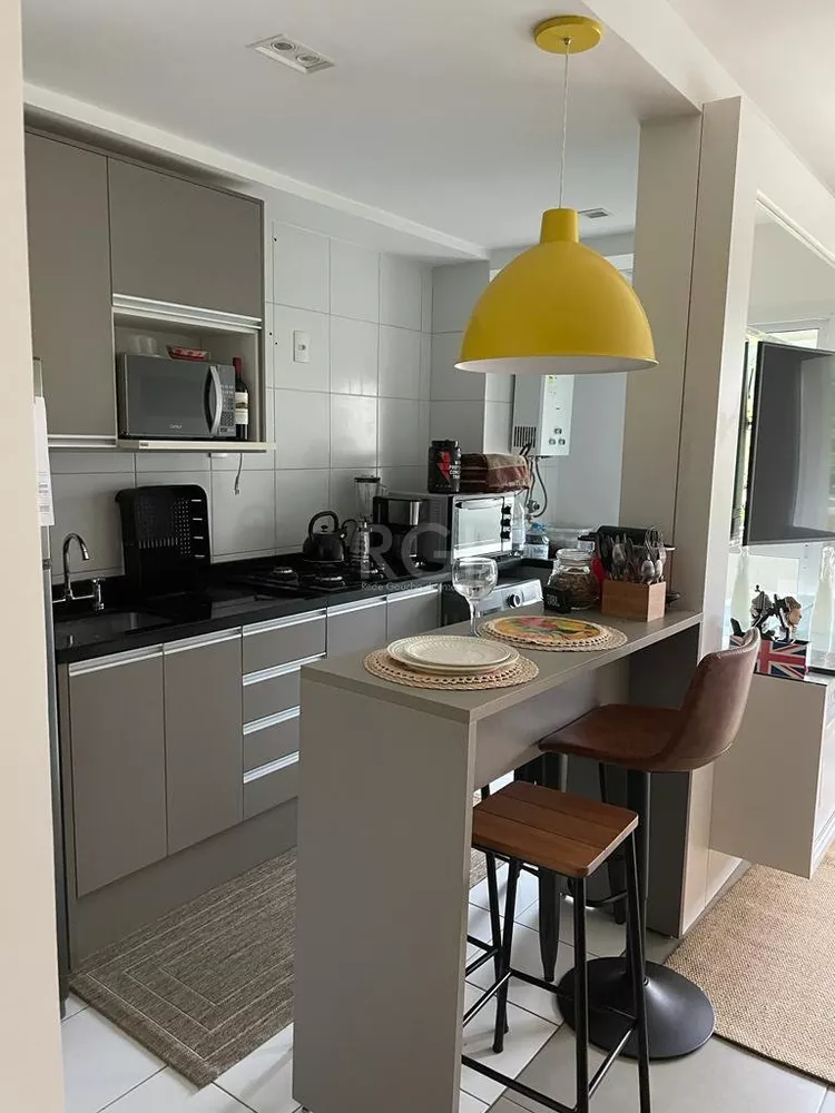 Apartamento à venda com 2 quartos, 70m² - Foto 3