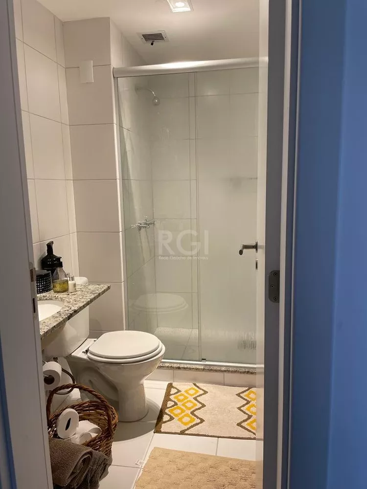 Apartamento à venda com 2 quartos, 70m² - Foto 4