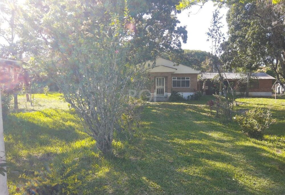 Sítio à venda com 3 quartos, 3330m² - Foto 1
