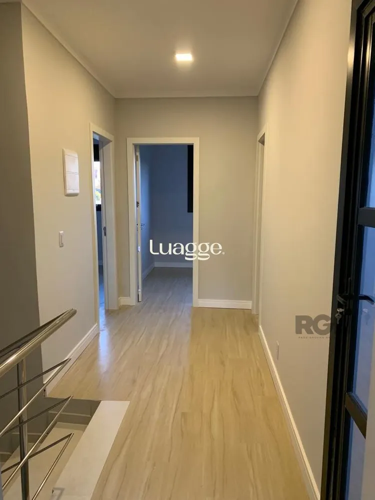 Casa, 3 quartos, 233 m² - Foto 1