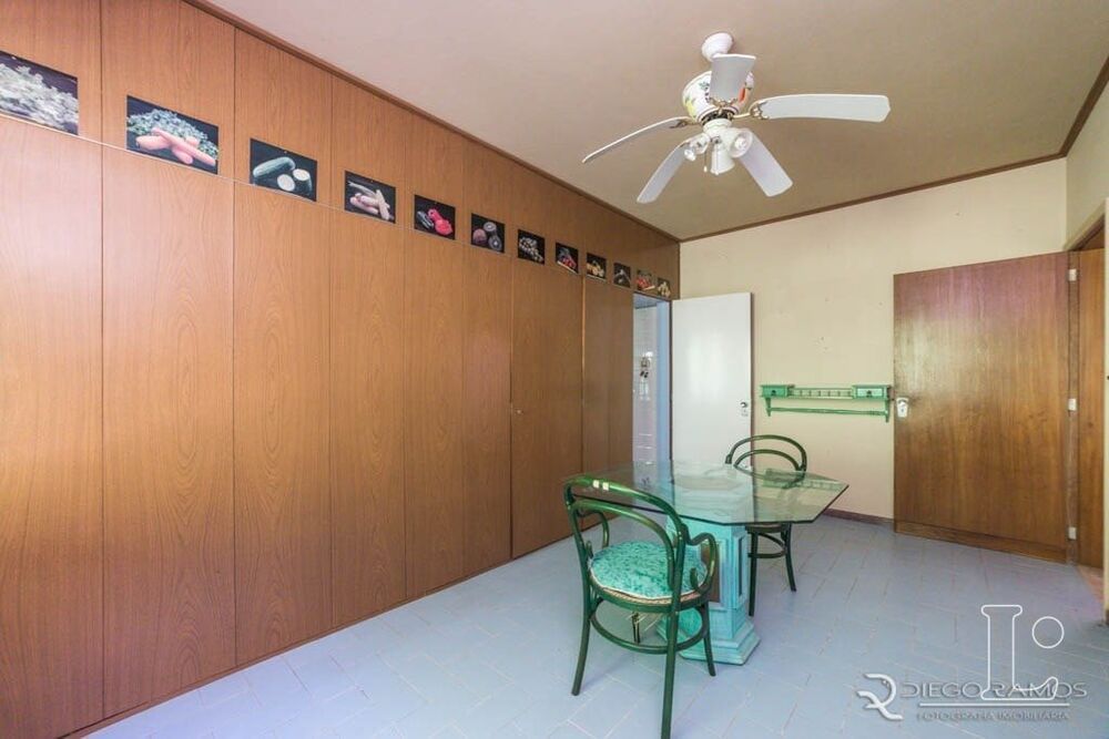Casa à venda com 3 quartos, 449m² - Foto 1