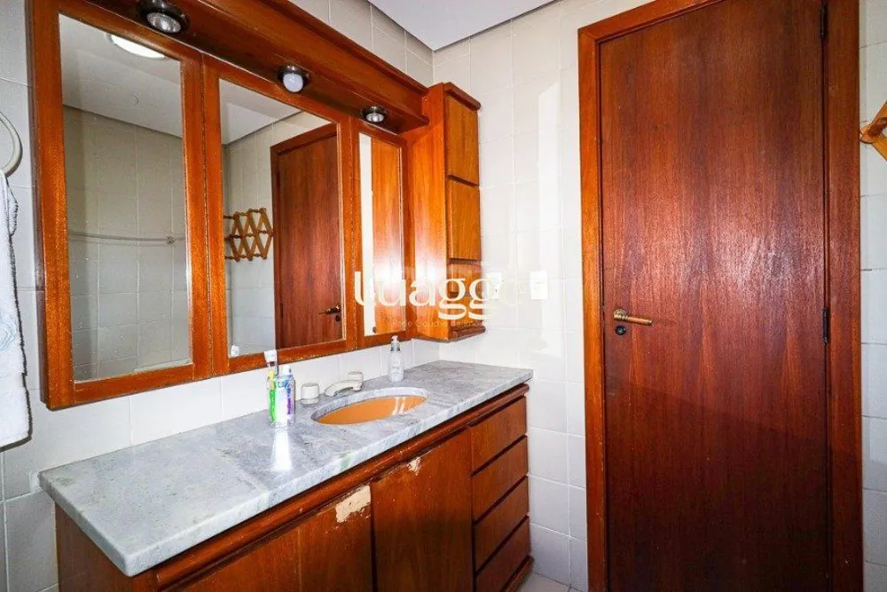 Apartamento, 3 quartos, 173 m² - Foto 2
