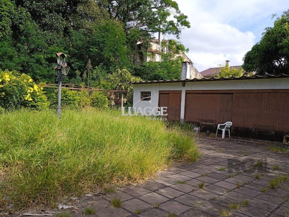 Casa à venda com 3 quartos, 307m² - Foto 2