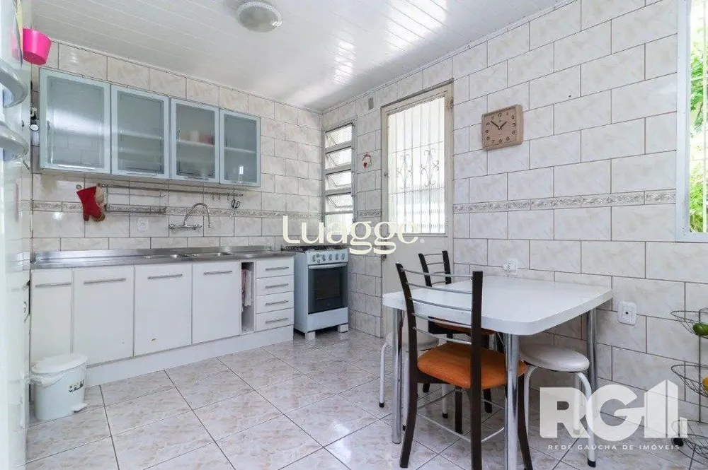 Casa, 3 quartos, 225 m² - Foto 2