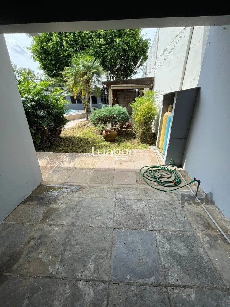 Casa, 3 quartos, 263 m² - Foto 2
