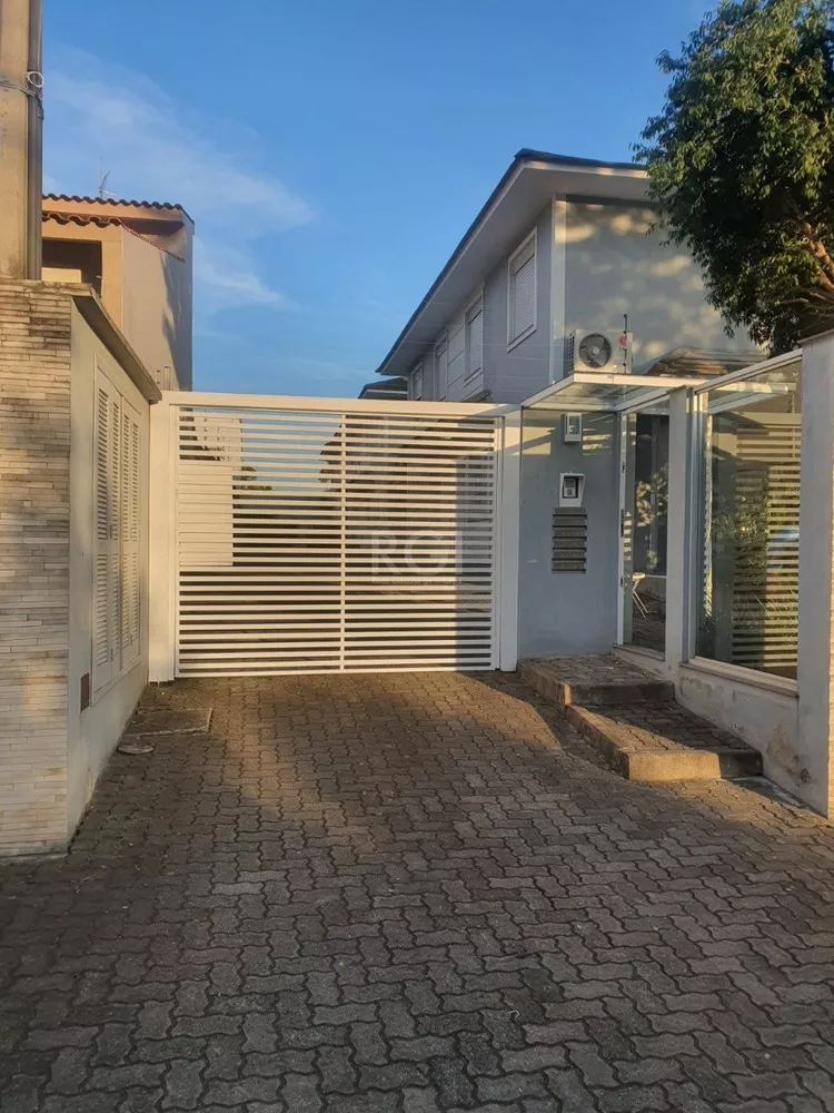 Sobrado à venda com 2 quartos, 75m² - Foto 1