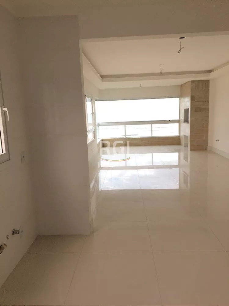 Apartamento à venda com 3 quartos, 124m² - Foto 2