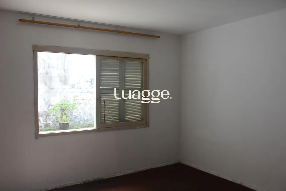 Casa, 3 quartos, 252 m² - Foto 1