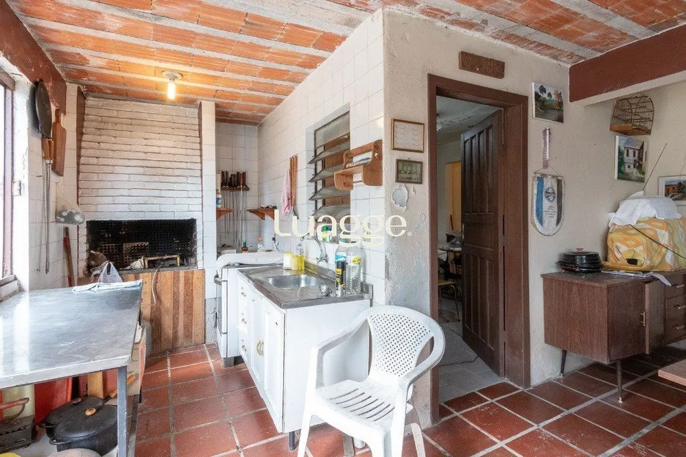 Casa, 3 quartos, 201 m² - Foto 1