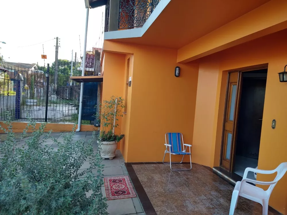 Casa à venda com 3 quartos, 230m² - Foto 3