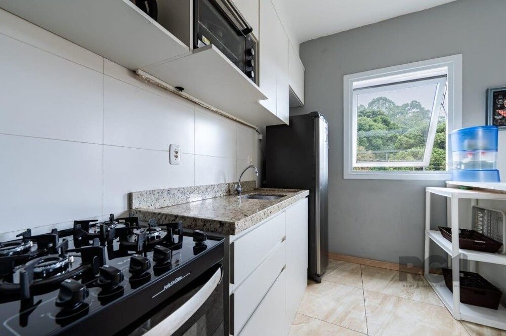 Apartamento à venda com 1 quarto, 61m² - Foto 2