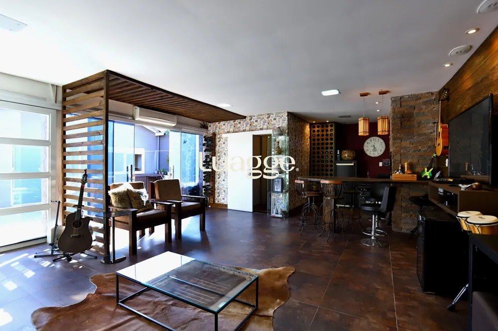 Casa, 2 quartos, 175 m² - Foto 1