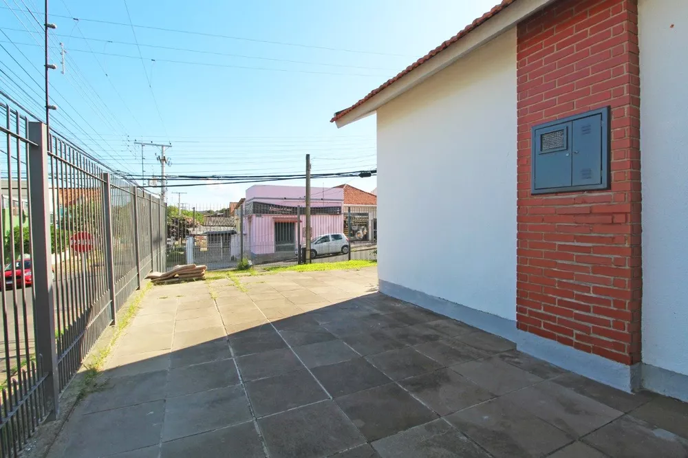 Casa à venda com 5 quartos, 74m² - Foto 3