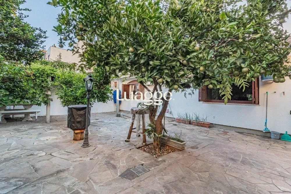 Casa, 3 quartos, 285 m² - Foto 1