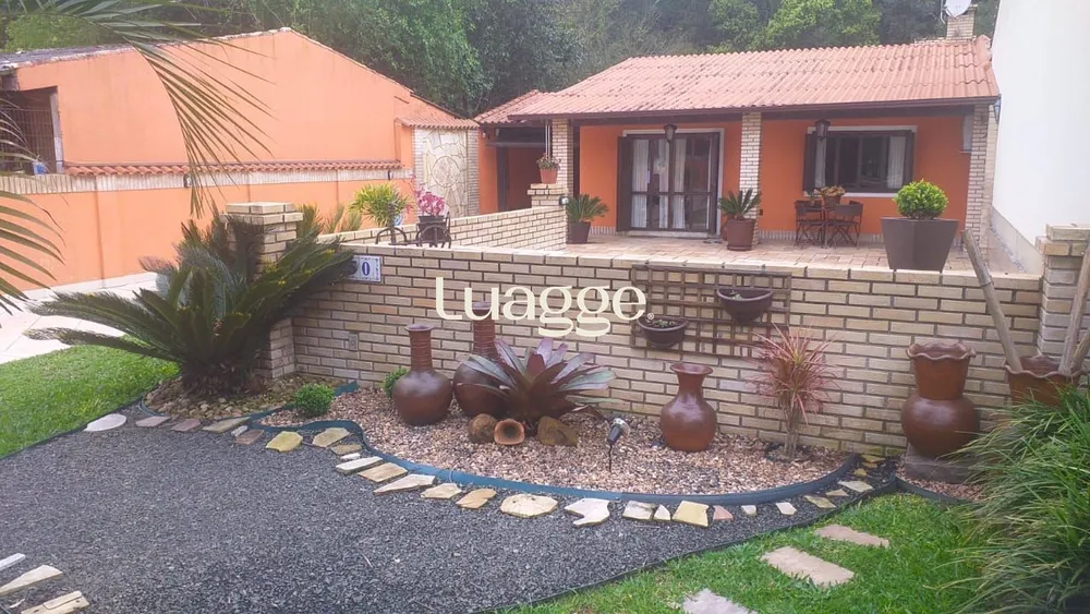 Casa, 2 quartos, 175 m² - Foto 1