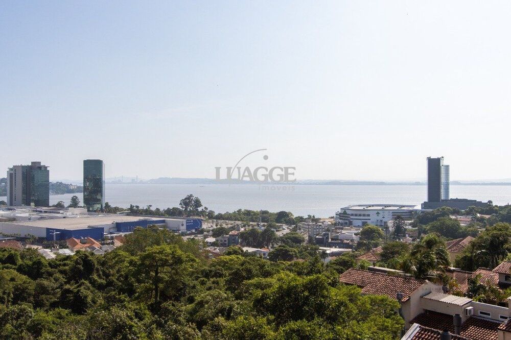 Apartamento à venda com 3 quartos, 200m² - Foto 1