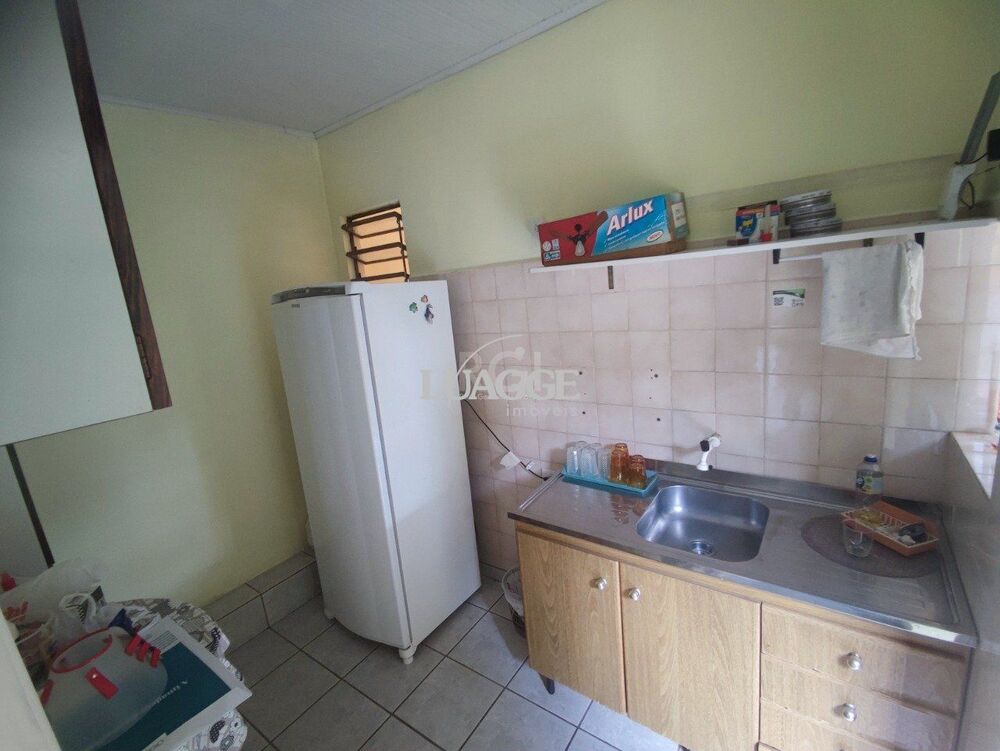 Casa à venda com 3 quartos, 221m² - Foto 16