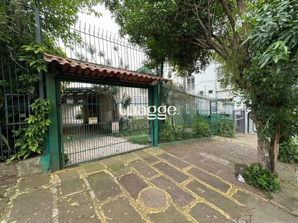 Casa, 3 quartos, 231 m² - Foto 2