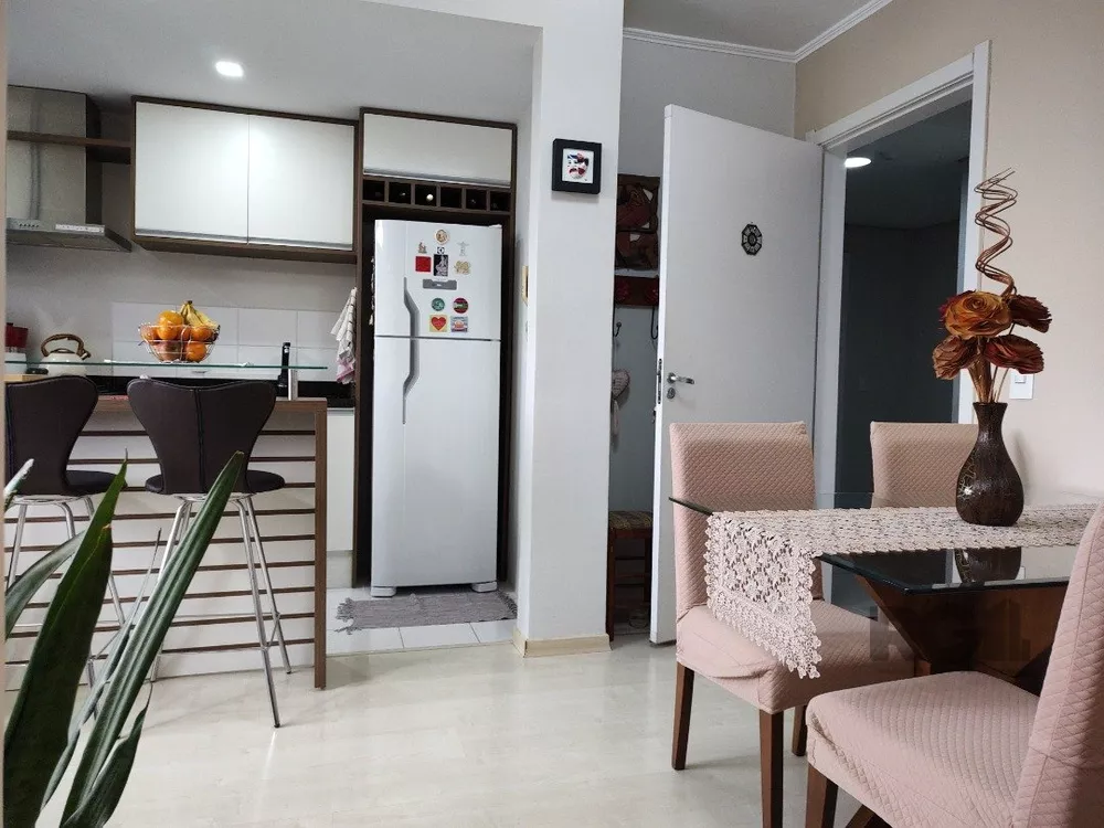 Apartamento à venda com 2 quartos, 45m² - Foto 1